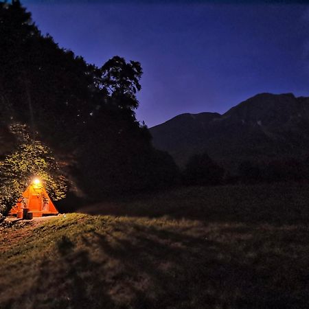Glamping Krn Hotell Kobarid Exteriör bild