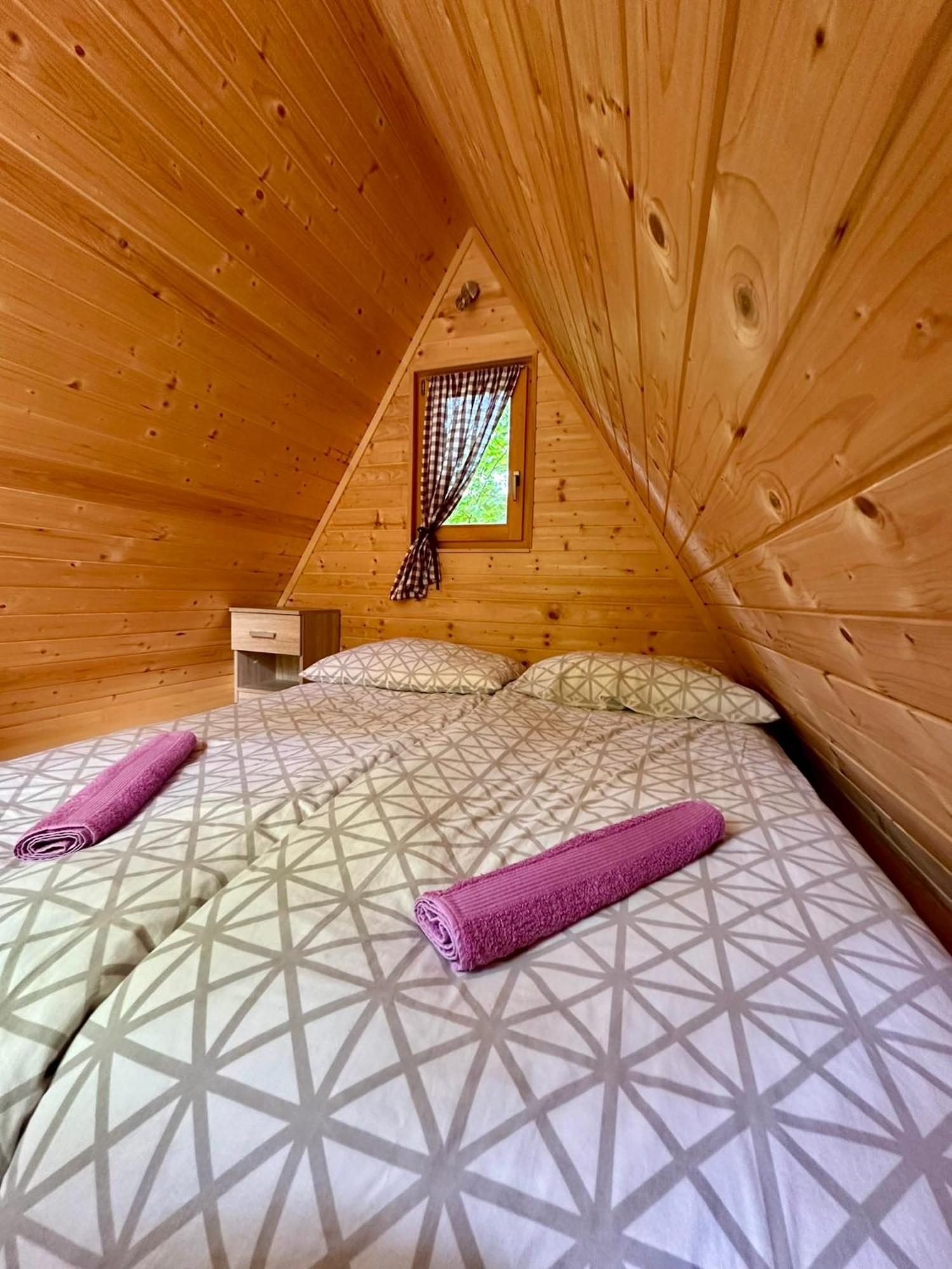 Glamping Krn Hotell Kobarid Exteriör bild